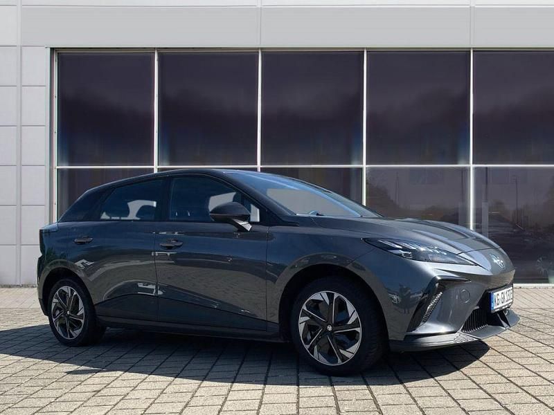 Gebraucht MG MG4 EV 125 kW (170 PS) 2023 Andesgray (metallic) Kleinwagen