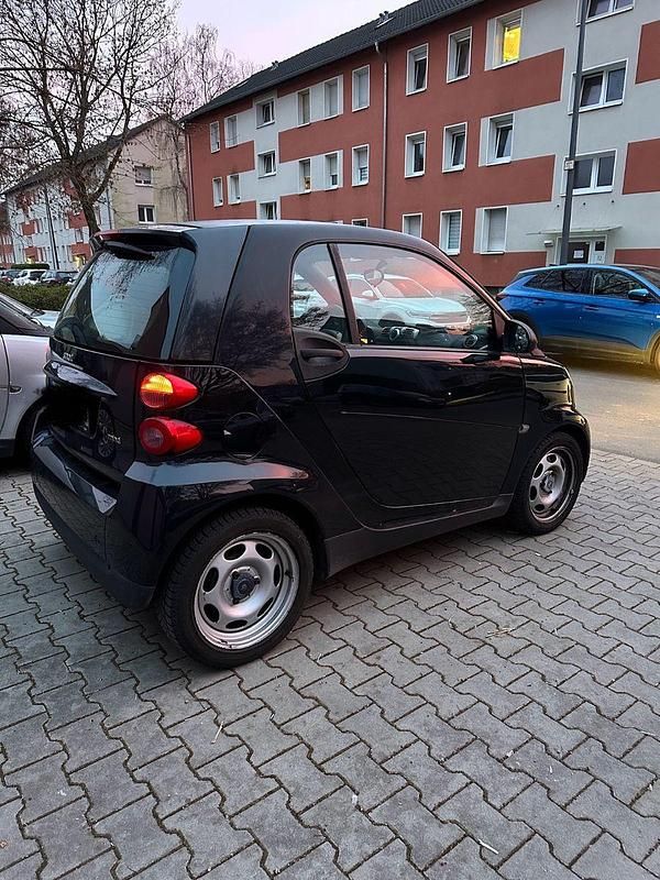 Gebraucht Smart ForTwo Coupé 61 PS (44 kW) 2010 Schwarz Coupé