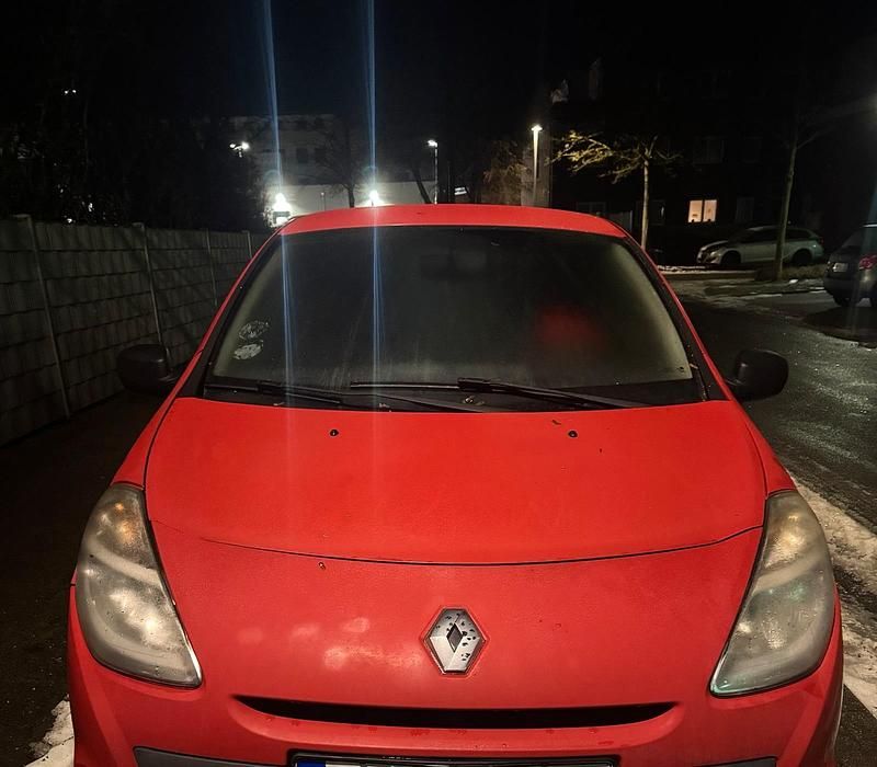 Gebraucht Renault Clio II 72 PS (52 kW) 2009 Rot Kleinwagen