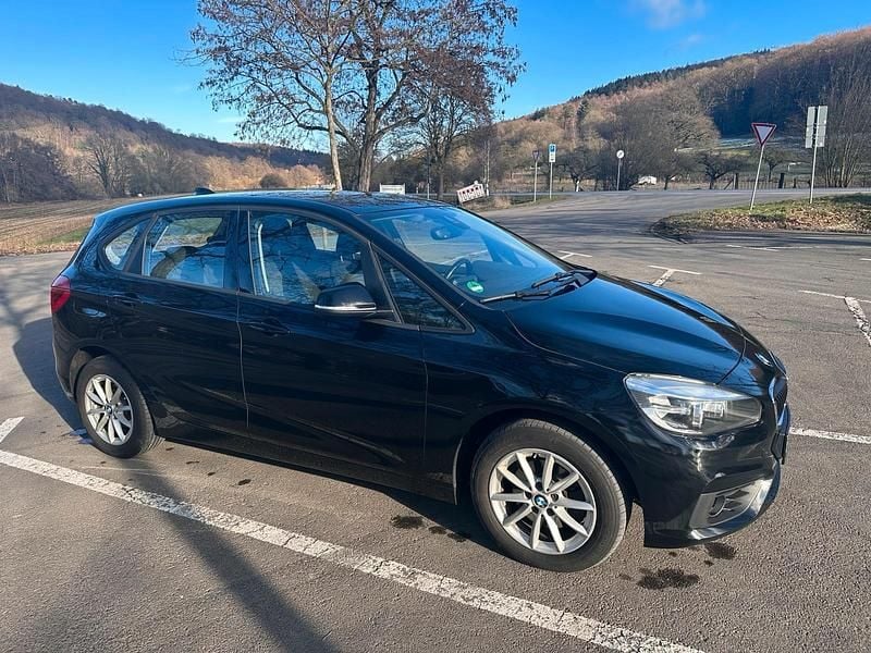 Gebraucht BMW 218 Active Tourer 150 PS (110 kW) 2015 Schwarz Van / Kleinbus