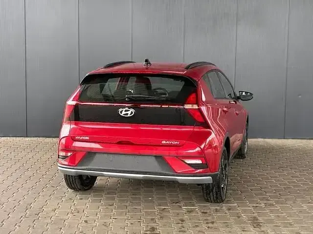 Neu Hyundai Bayon Comfort 90 PS (66 kW) 2026 Rot metallic SUV