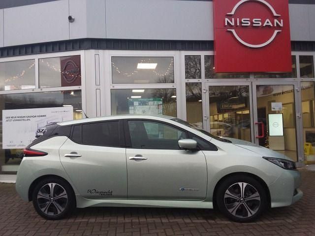 Gebraucht Nissan Leaf Tekna 110 kW (150 PS) 2019 Spring cloud Kleinwagen