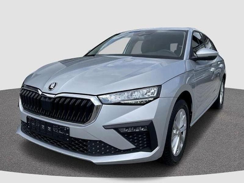 Gebraucht Skoda Scala 150 PS (110 kW) 2024 Silber Kleinwagen