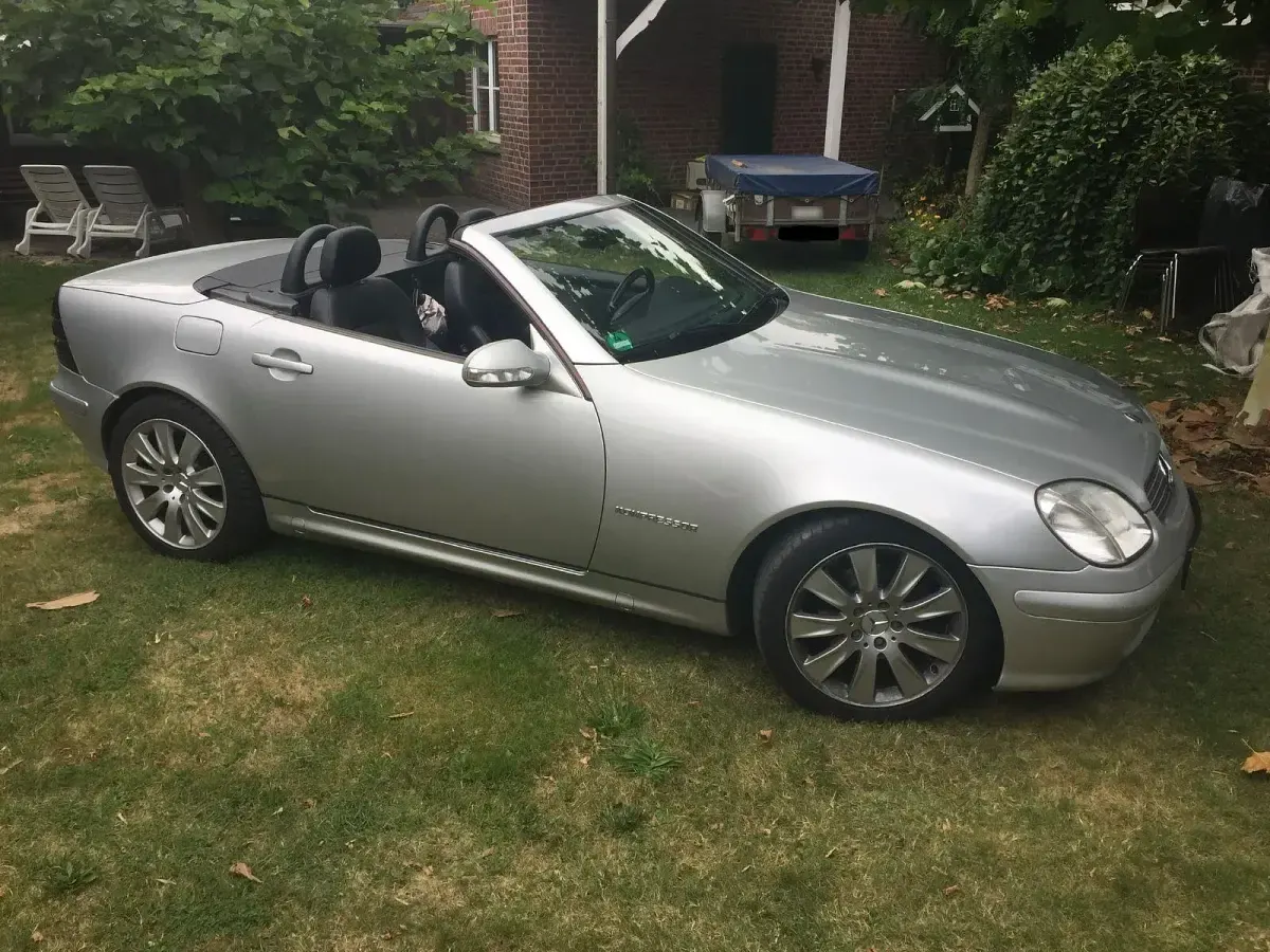 Gebraucht Mercedes SLK200 163 PS (119 kW) 2001 Silber Cabrio