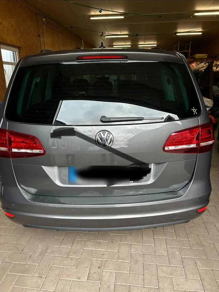 Gebraucht VW Sharan Comfortline 150 PS (110 kW) 2018 Grau Van / Kleinbus