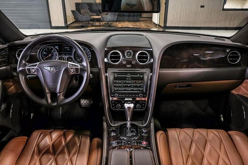 Gebraucht Bentley Flying Spur 507 PS (372 kW) 2016 Schwarz Limousine