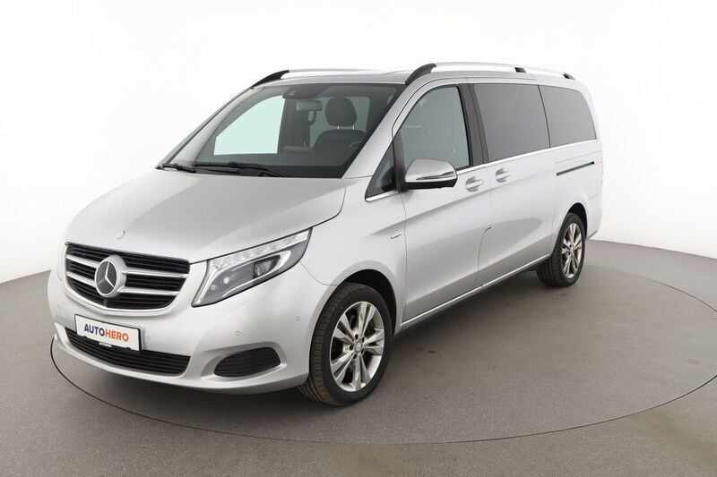 Grau Gebraucht 2016 Mercedes V250 Avantgarde Edition Van / Kleinbus | 39.120 € (Superpreis) - Bild 1/4