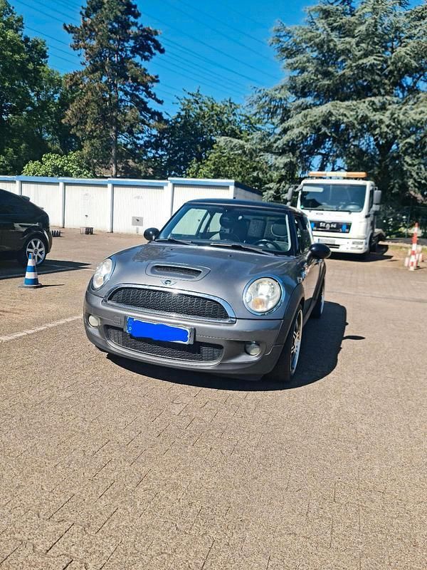 Grau Gebraucht 2007 Mini Cooper S Kleinwagen | 3.100 € (Guter Preis) - Bild 1/4