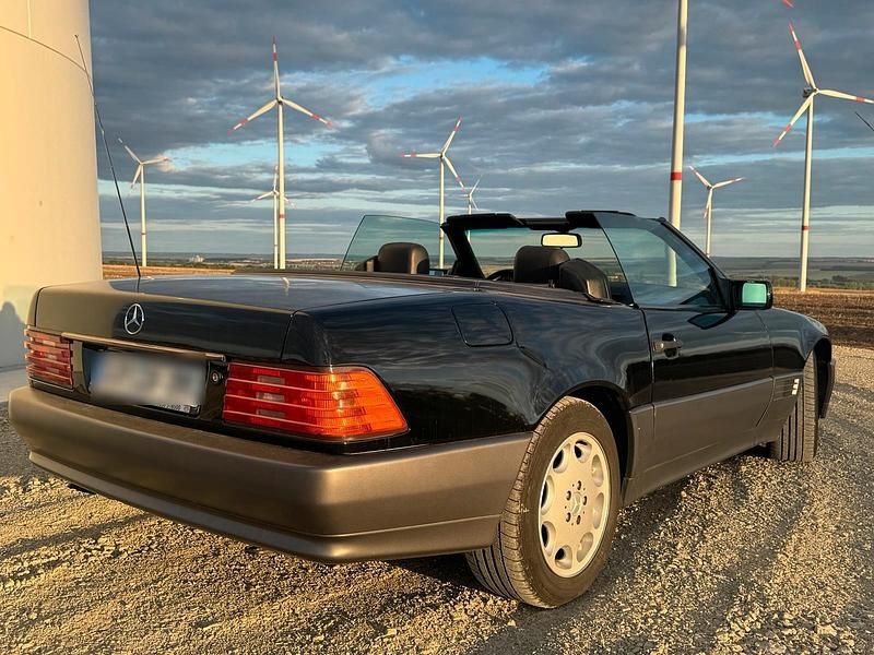 Schwarz Gebraucht 1989 Mercedes SL300 Cabrio | 10.999 € - Bild 1/4