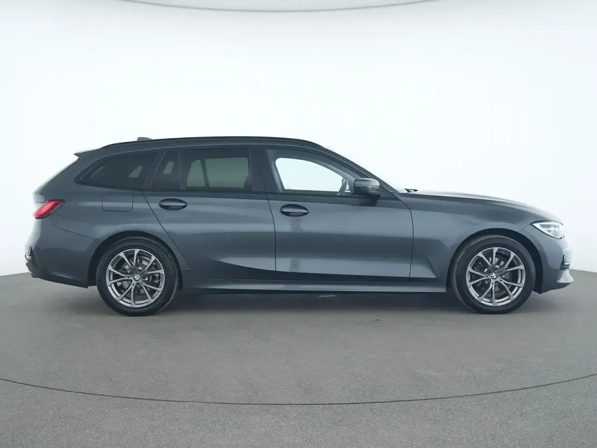 Gebraucht BMW 320 Advantage 190 PS (139 kW) 2021 Mineralgrau Kombi