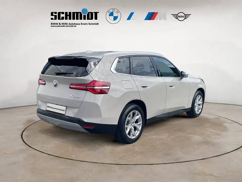 Gebraucht BMW X3 208 PS (152 kW) 2025 (grau)  dune grey SUV