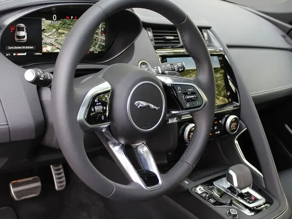 Gebraucht Jaguar E-Pace R-Dynamic 204 PS (150 kW) 2024 Rot SUV