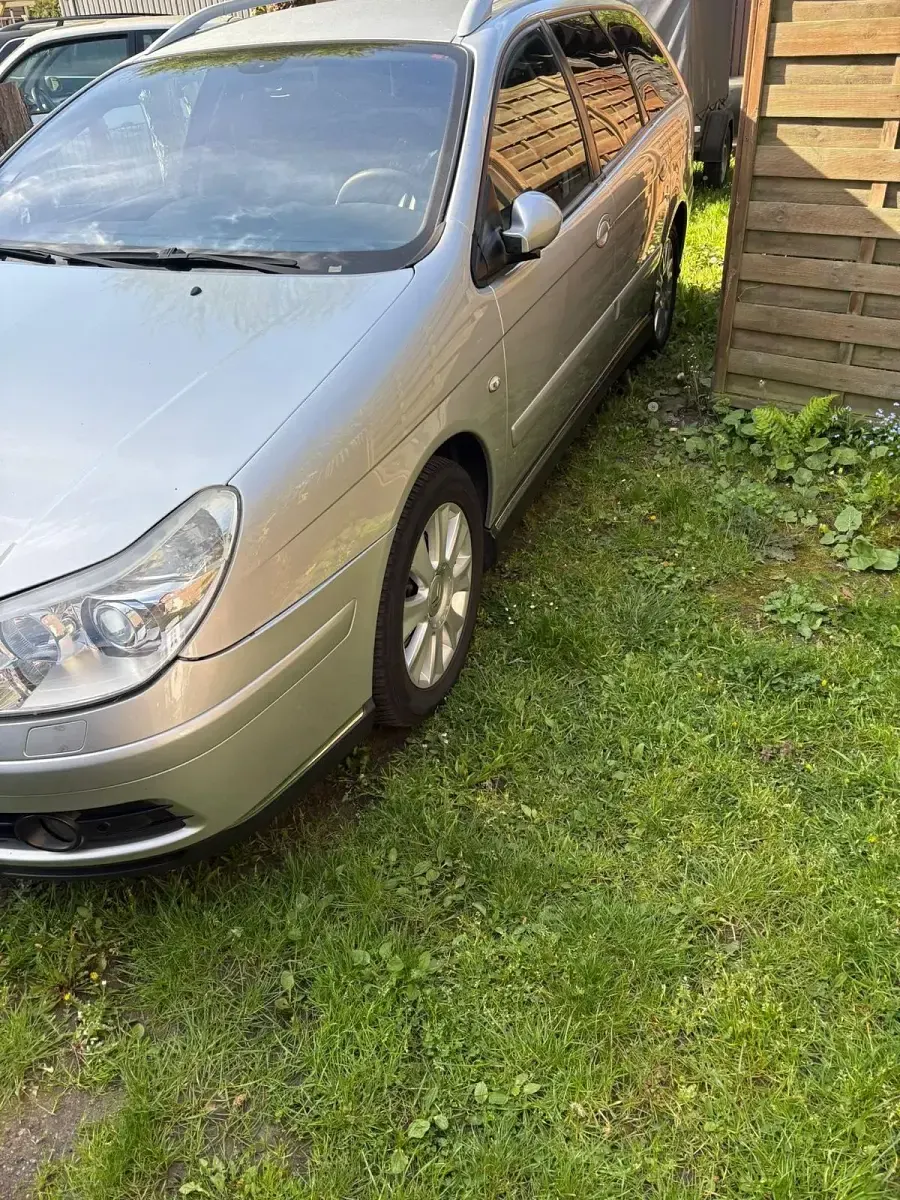Gebraucht Citroën C5 Exclusive 133 PS (97 kW) 2005 Silber Kombi