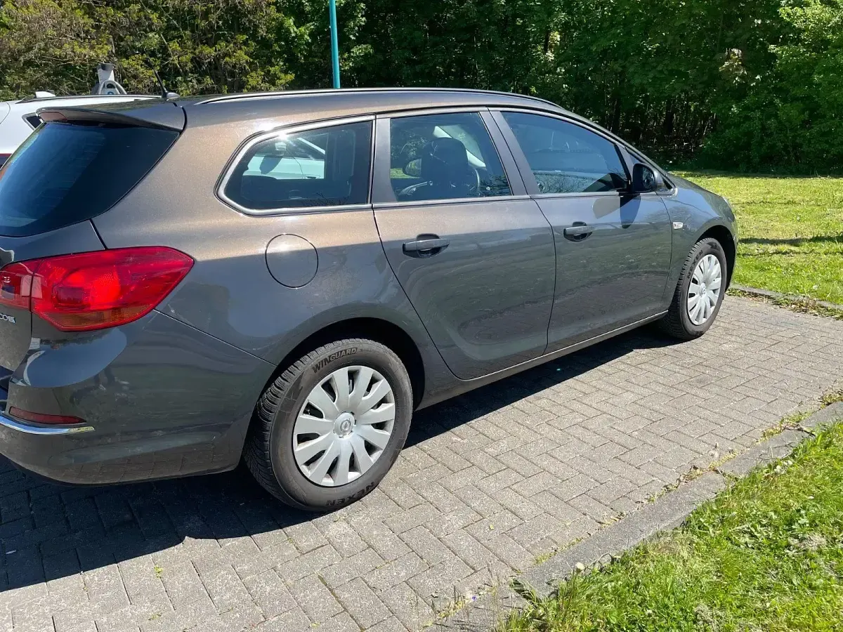 Gebraucht Opel Astra Eco 110 PS (80 kW) 2016 Grau Kombi
