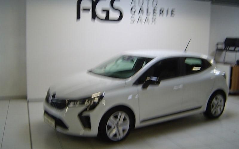 Gebraucht Renault Clio V Evolution 91 PS (66 kW) 2024 Arktisweiß (weiss) Limousine