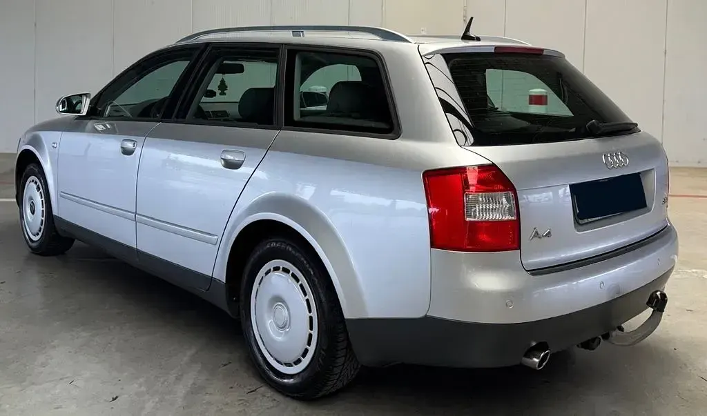 Gebraucht Audi A4 131 PS (96 kW) 2003 Silber Kombi