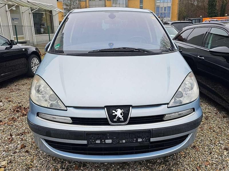 Gebraucht Peugeot 807 107 PS (78 kW) 2005 Silber Van / Kleinbus