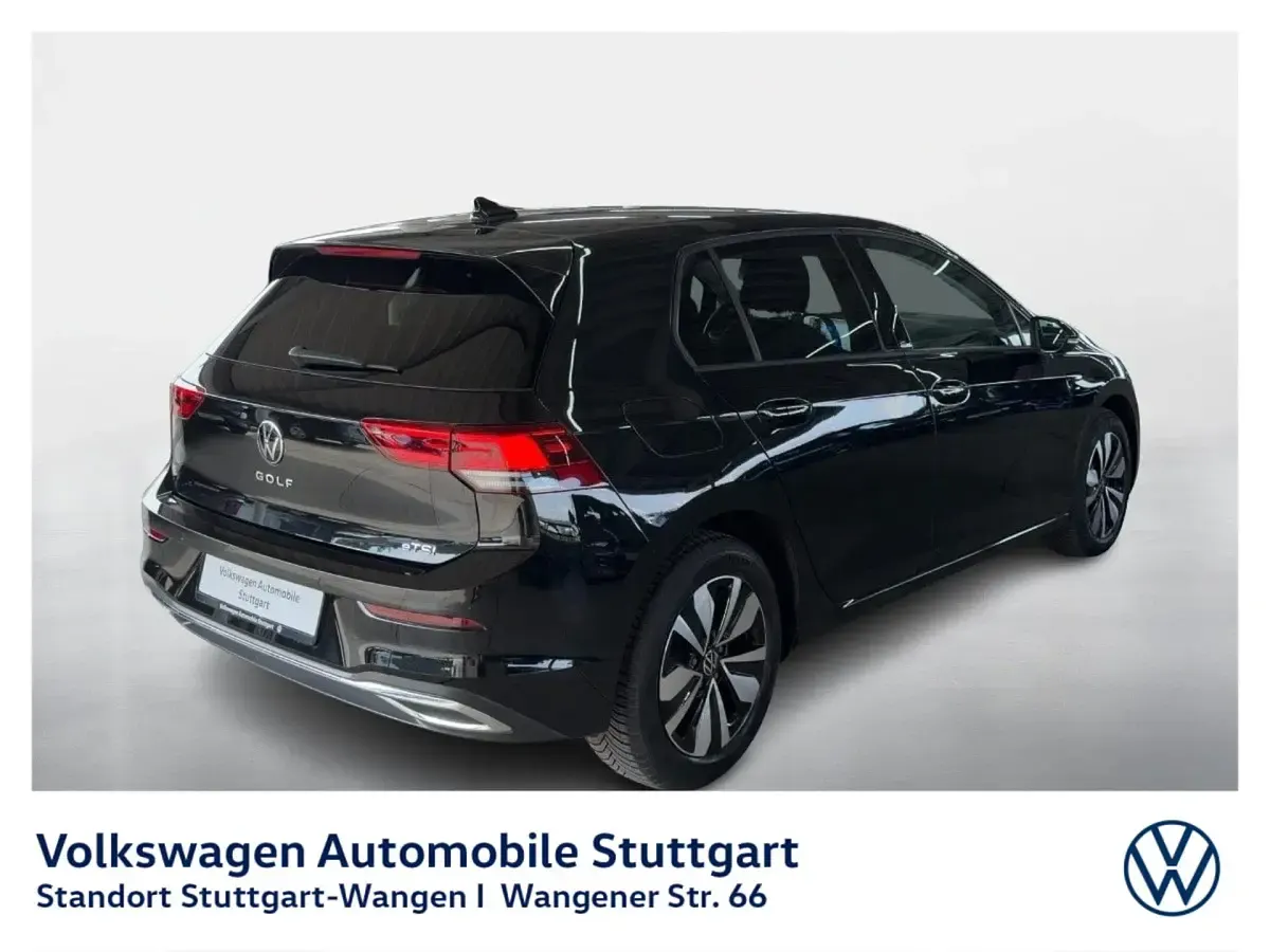 Gebraucht VW Golf VIII Move 110 PS (80 kW) 2024 Grenadillschwarz metallic Limousine