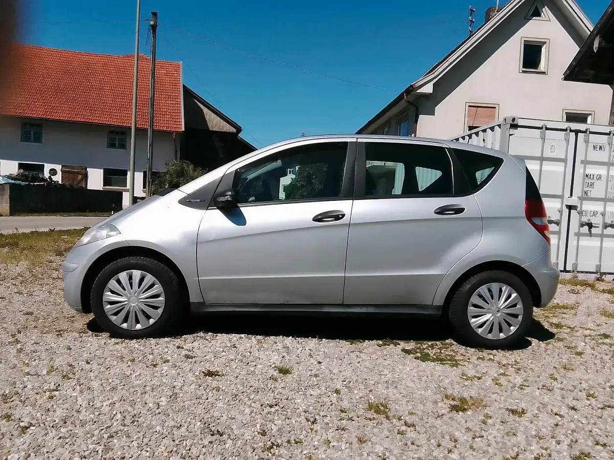 Gebraucht Mercedes A150 95 PS (69 kW) 2004 Silber Kleinwagen