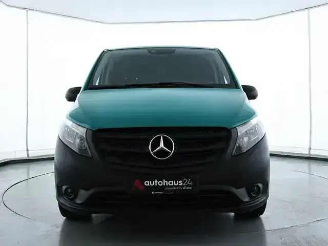 Gebraucht Mercedes Vito 136 PS (100 kW) 2022 Grün Van