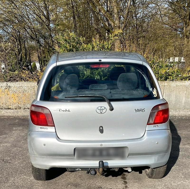 Gebraucht Toyota Yaris 2002 Silber Kleinwagen