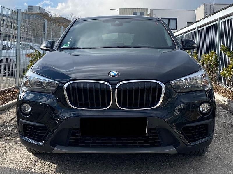 Gebraucht BMW X1 Advantage 192 PS (141 kW) 2017 Schwarz SUV