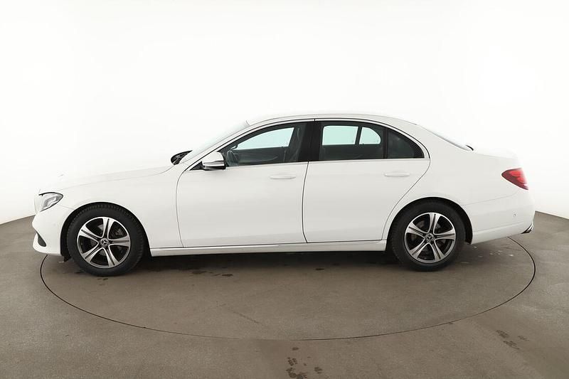 Gebraucht Mercedes E200 Avantgarde 160 PS (117 kW) 2019 Weiß Limousine