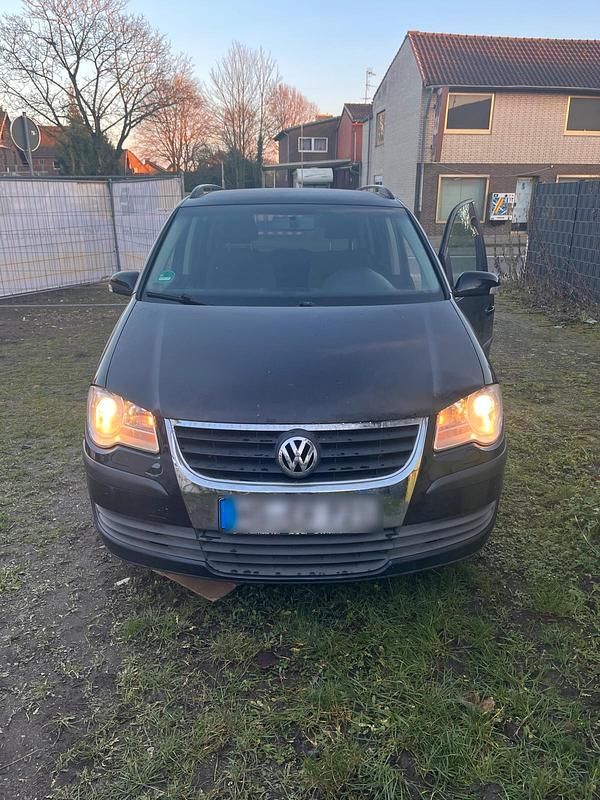 Gebraucht VW Touran 140 PS (102 kW) 2008 Schwarz Van / Kleinbus