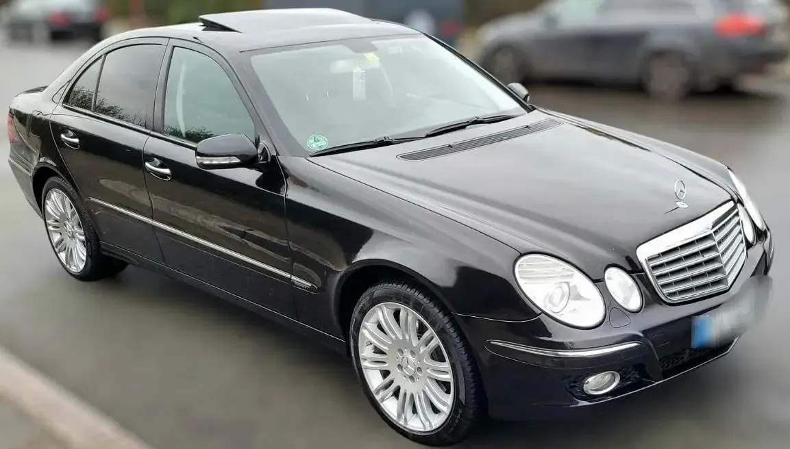Gebraucht Mercedes E350 272 PS (200 kW) 2006 Schwarz Limousine