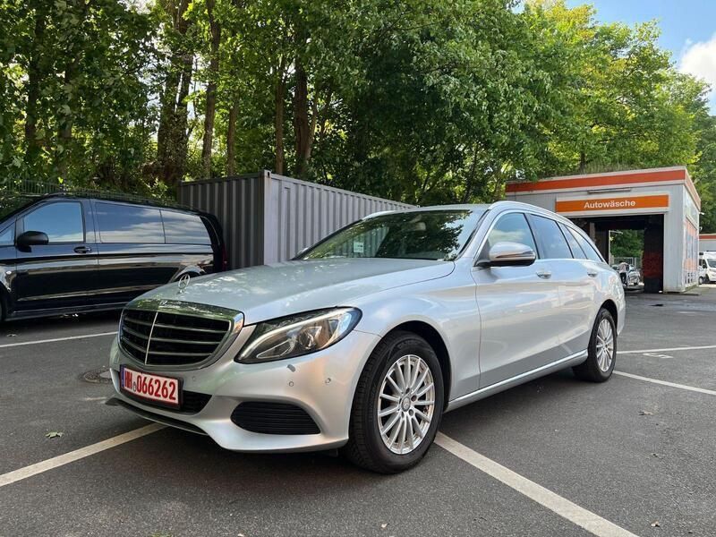 Silber Gebraucht 2017 Mercedes C220 Kombi | 13.850 € (Fairer Preis) - Bild 1/4