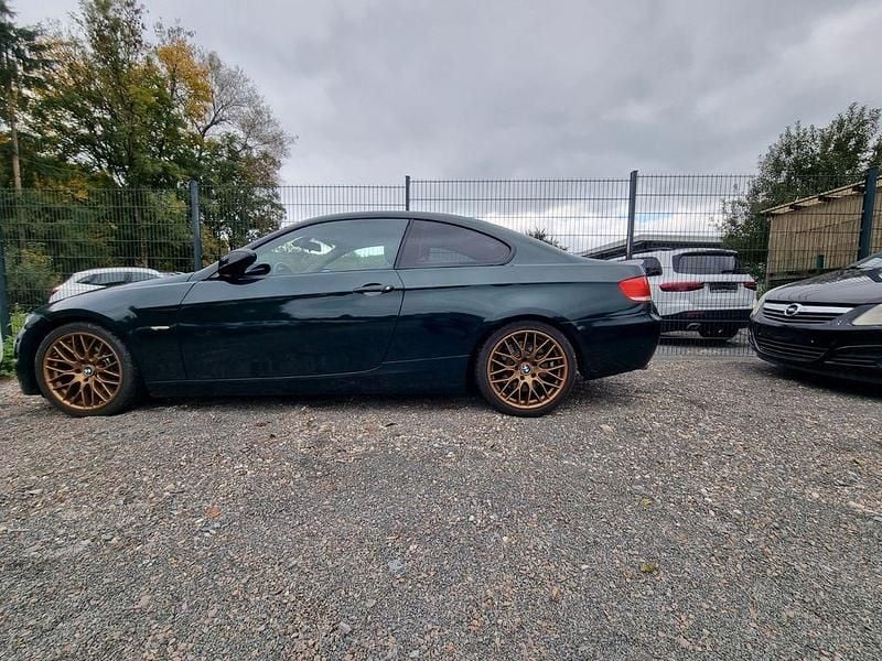 Gebraucht BMW 330 Performance 231 PS (169 kW) 2006 Grün Coupé