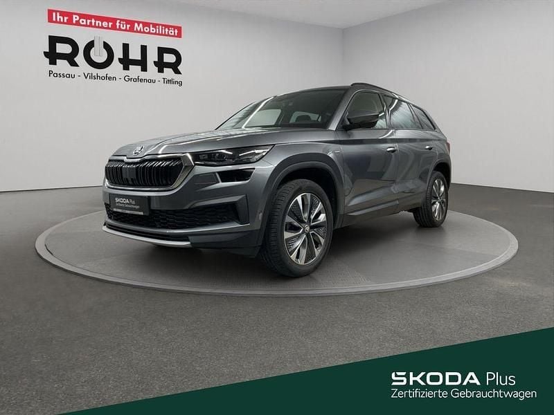 Graphitegrau metallic Gebraucht 2023 Skoda Kodiaq Tour SUV | 34.380 € (Guter Preis) - Bild 1/4