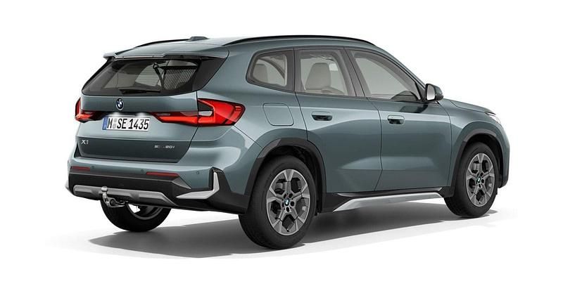 Grün Gebraucht 2025 BMW X1 Comfort Edition SUV | 41.450 € (Fairer Preis) - Bild 1/3