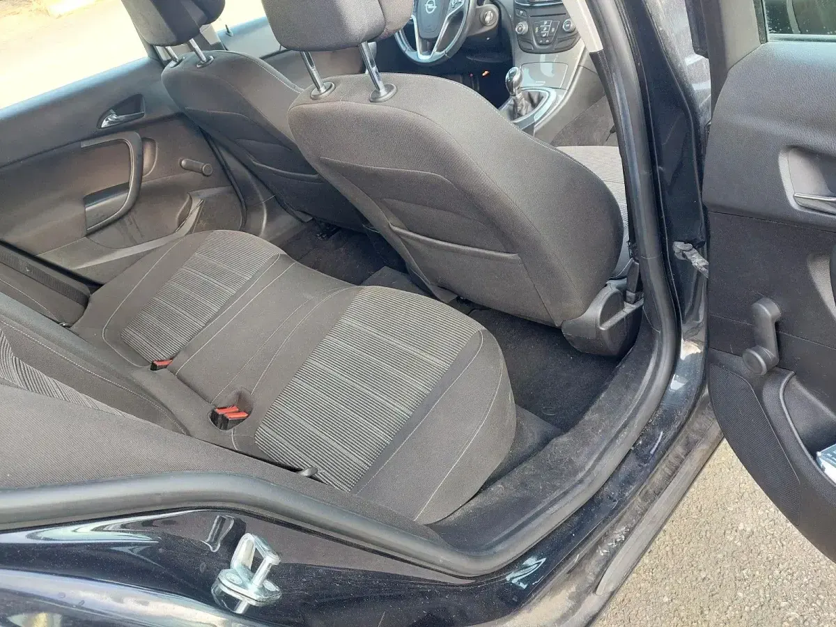 Gebraucht Opel Insignia 120 PS (88 kW) 2014 Limousine