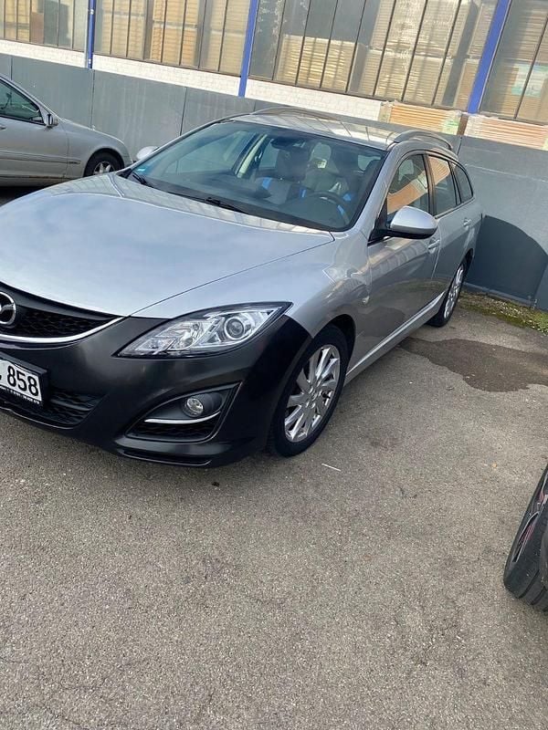 Silber Gebraucht 2011 Mazda 6 Inclusive Kombi | 2.800 € (Superpreis) - Bild 1/4