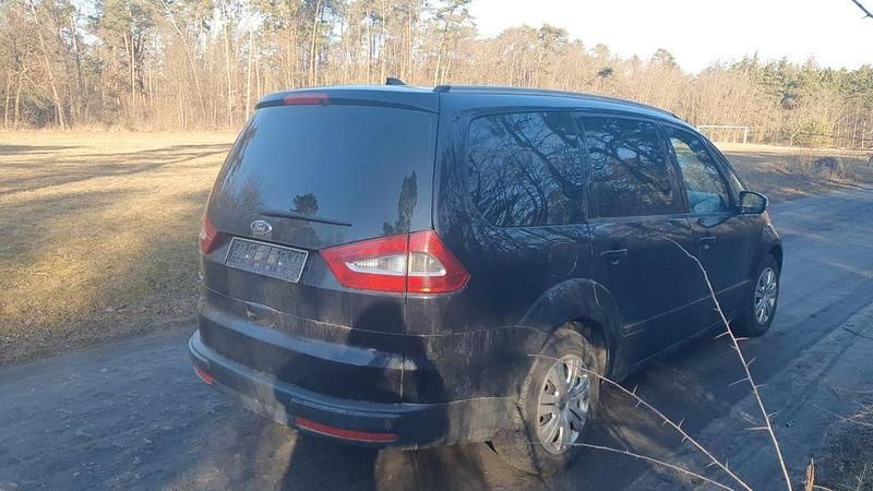 Gebraucht Ford Galaxy Champions Edition 140 PS (102 kW) 2011 Schwarz Van / Kleinbus