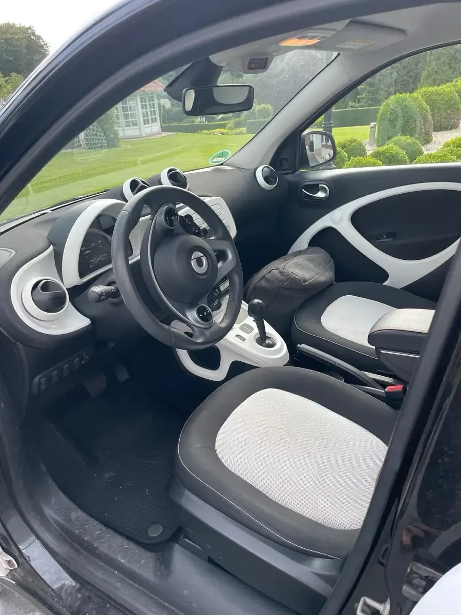 Gebraucht Smart ForFour 66 PS (48 kW) 2016 Weiß Kleinwagen