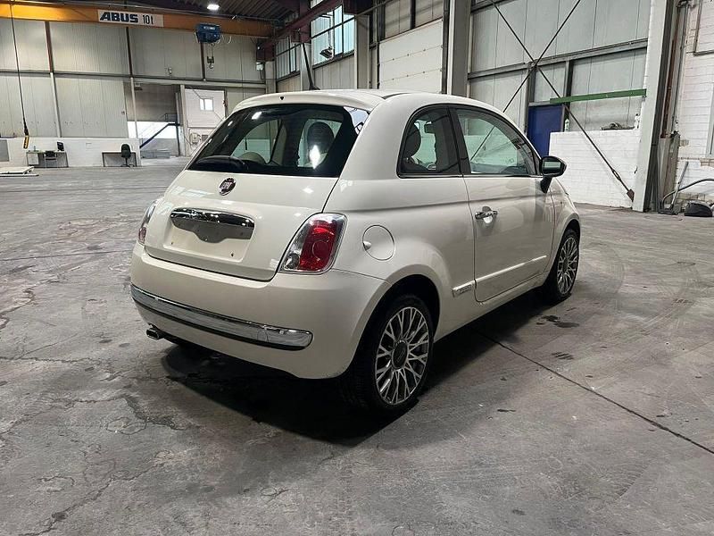 Gebraucht Fiat 500 Lounge 69 PS (50 kW) 2013 Weiß Limousine
