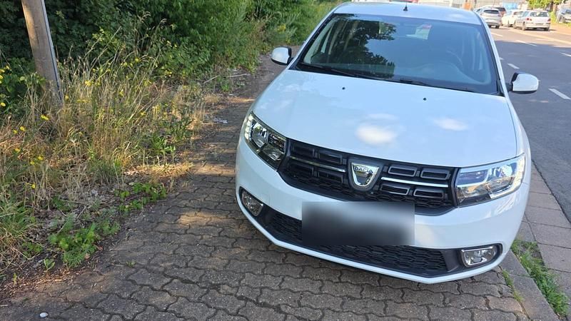Weiß Gebraucht 2018 Dacia Sandero Kleinwagen | 6.500 € (Fairer Preis) - Bild 1/4
