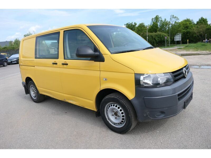 Gebraucht VW T5 84 PS (61 kW) 2012 Ginstergelb r1032 Van
