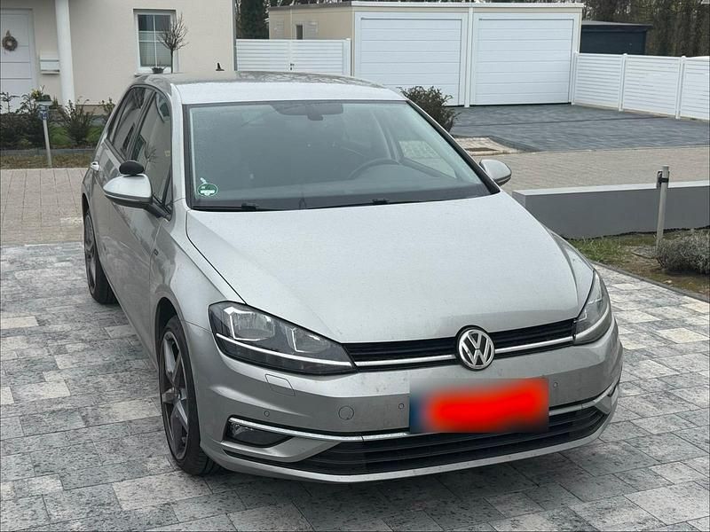 Gebraucht VW Golf VII Join 116 PS (85 kW) 2018 Silber Kleinwagen