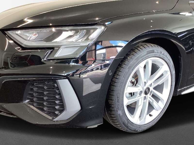 Gebraucht Audi A3 Sportback S-Line 150 PS (110 kW) 2023 Schwarz Kleinwagen