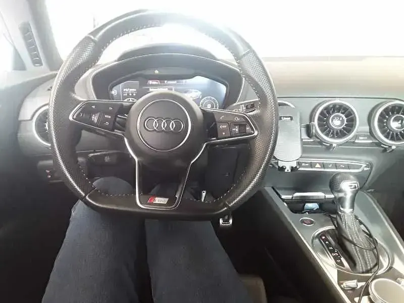 Używany Audi TT Design 230 KM (169 kW) 2015 Szary Coupe