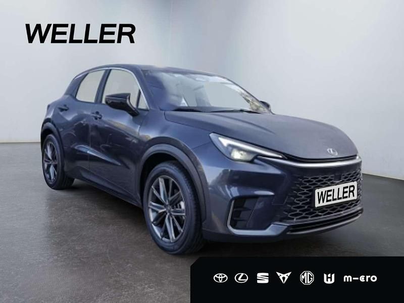 Neu Lexus LBX 136 PS (100 kW) 2026 Grau SUV