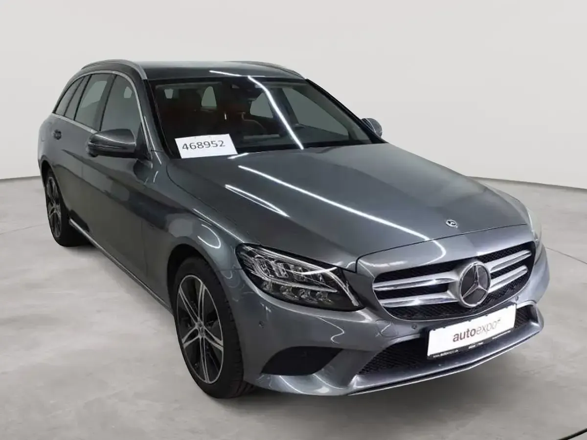 Używany Mercedes C300e Exclusive 211 KM (155 kW) 2021 Kombi