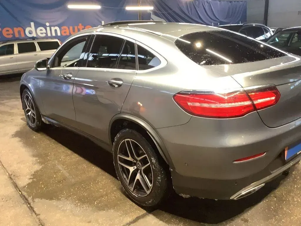 Gebraucht Mercedes GLC250 AMG 204 PS (150 kW) 2019 Selenitgrau  metalliclack Coupé