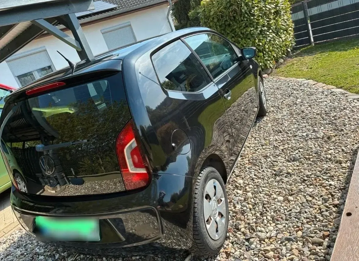 Second-hand VW up! 60 CP (44 kW) 2012 Negru Hatchback