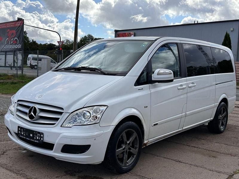 Weiß Gebraucht 2010 Mercedes Viano Van / Kleinbus | 12.500 € (Superpreis) - Bild 1/4