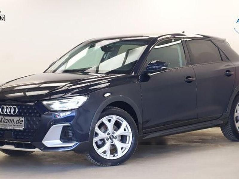 Gebraucht Audi A1 Ambiente 116 PS (85 kW) 2022 Blau SUV