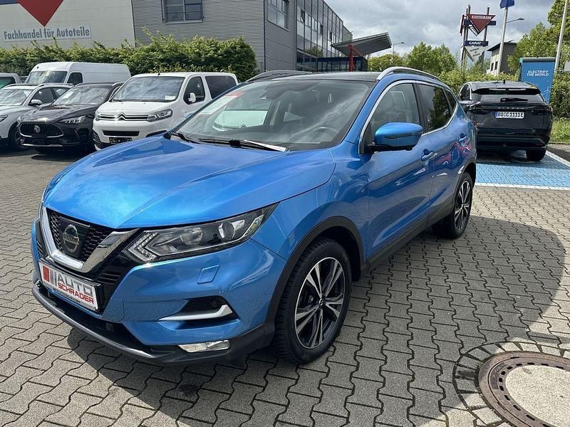 Gebraucht Nissan Qashqai N-Connecta 131 PS (96 kW) 2018 Blau SUV